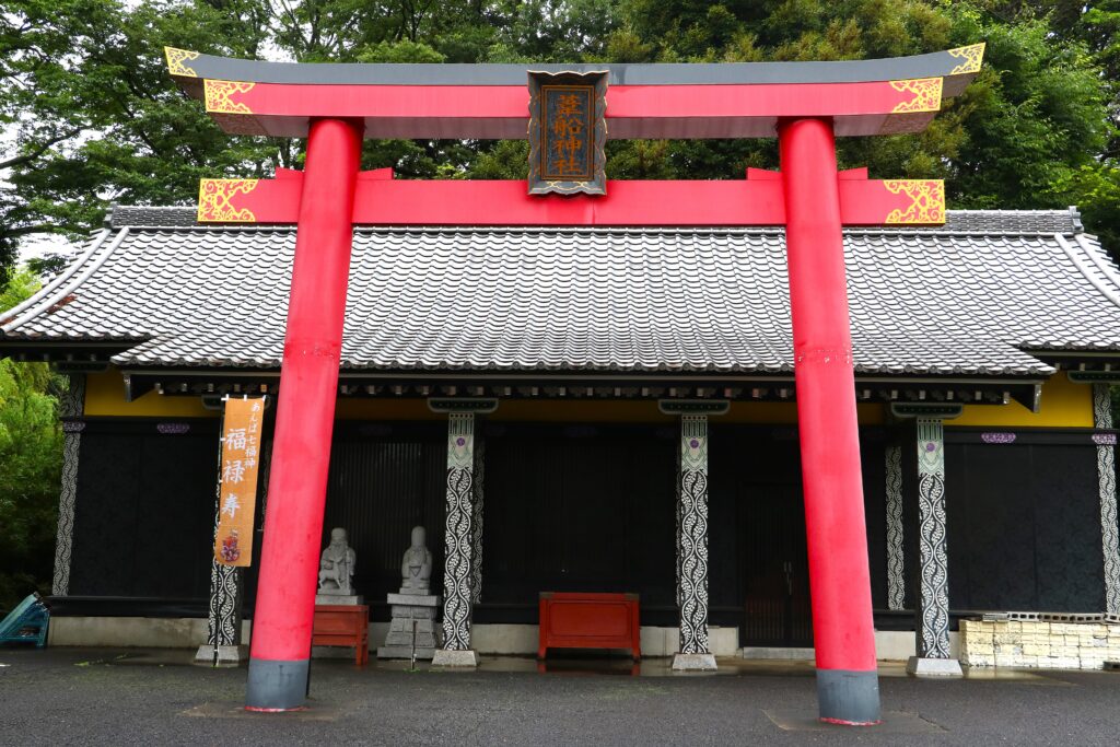 大杉神社・葦船神社の拝殿