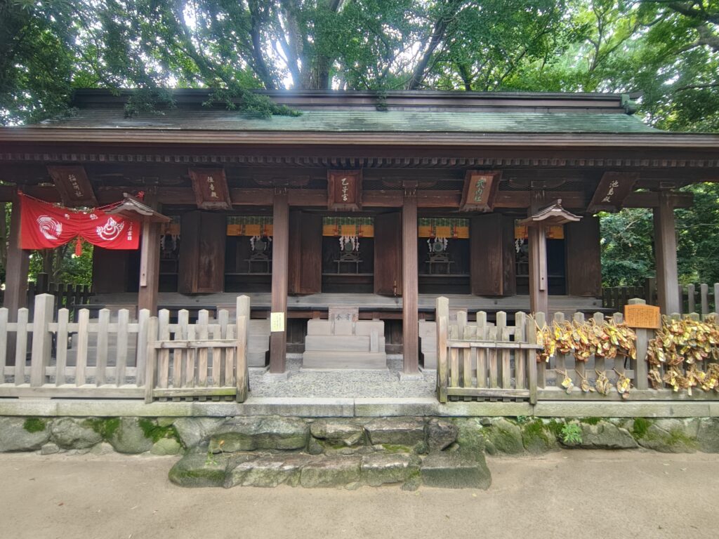 筥崎宮の東末社