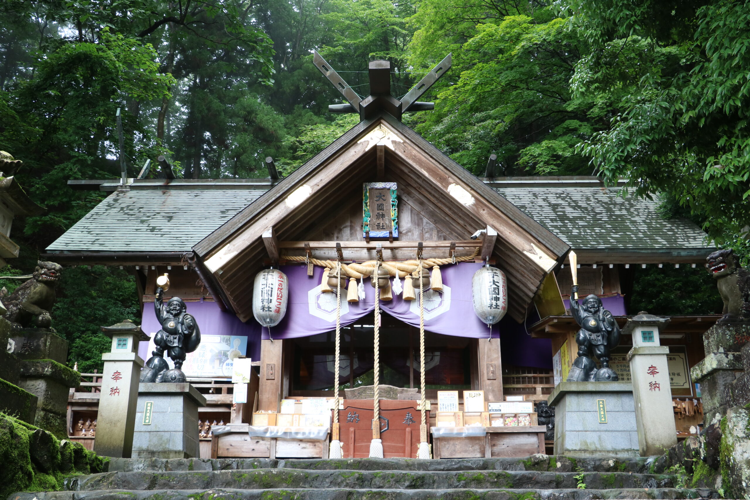 大國神社の拝殿