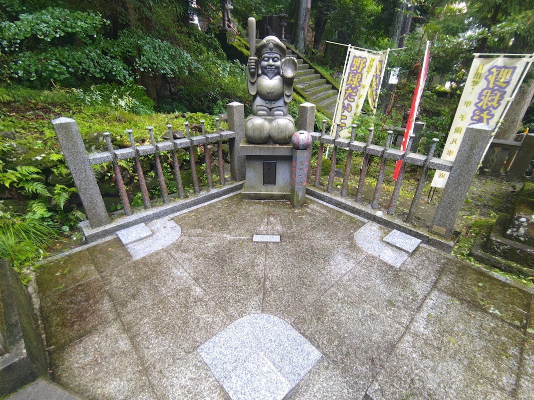 野球グラウンドを模した甲子大國神社の祈願スペース