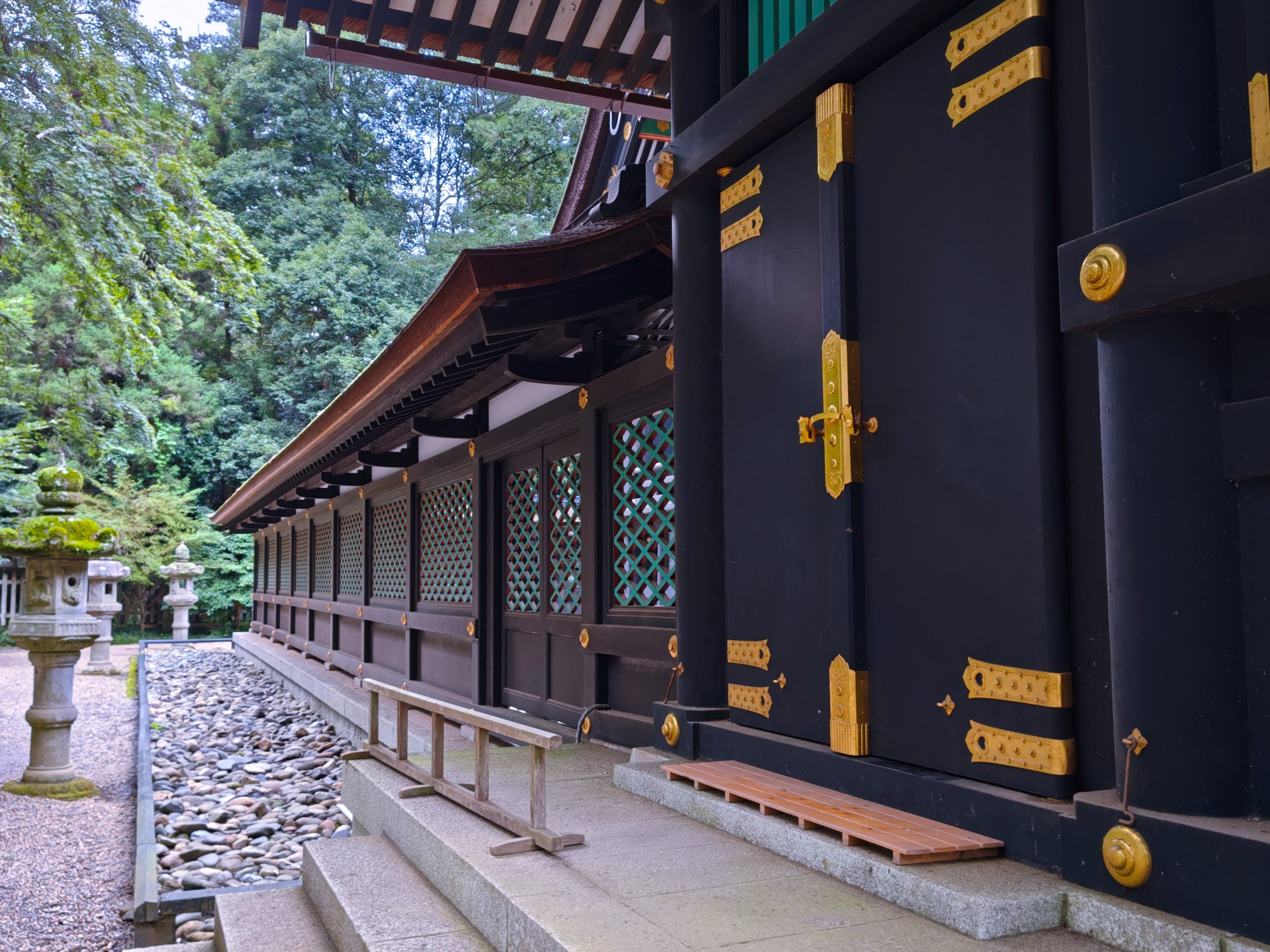 香取神宮の拝殿側壁