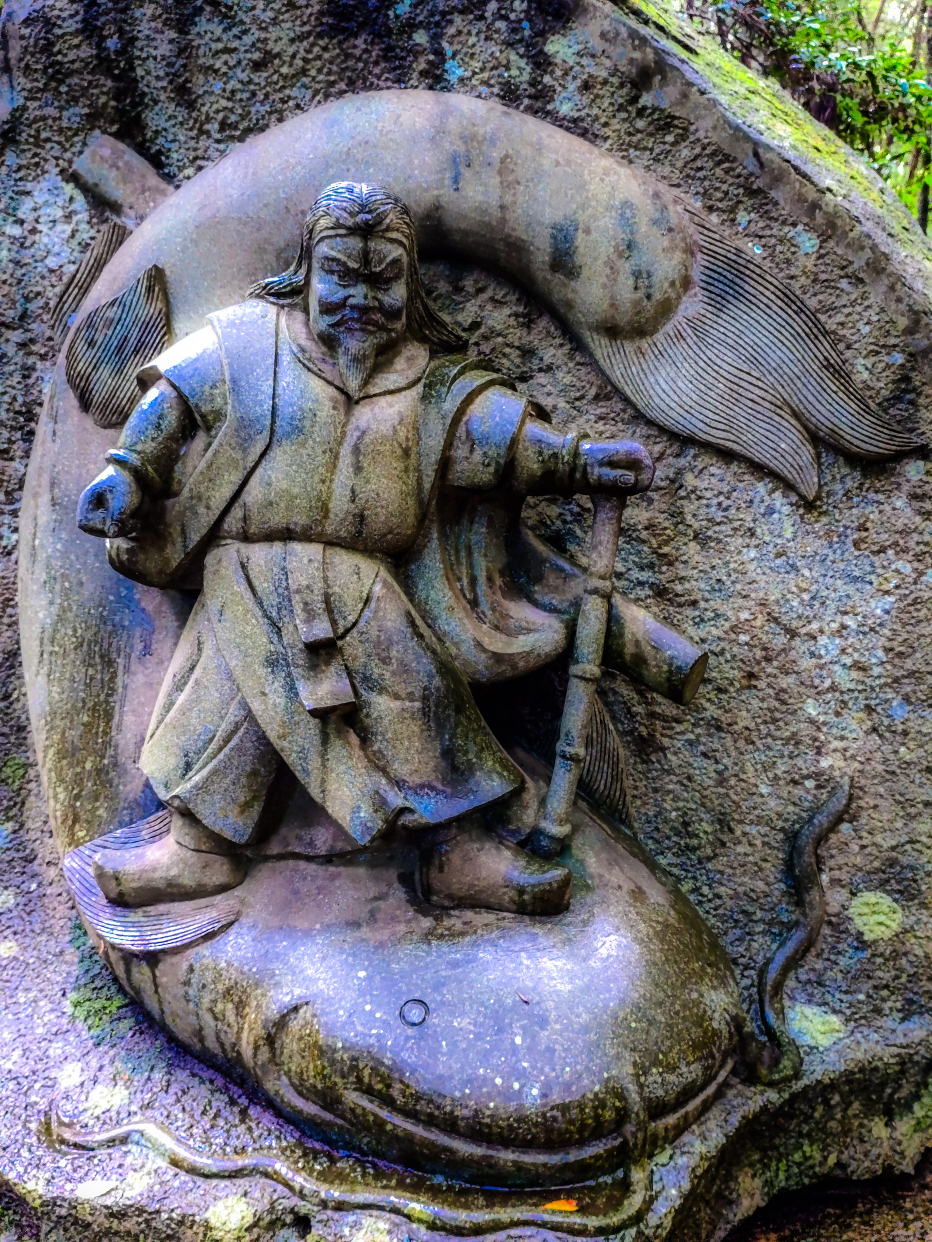 武甕槌大神が大鯰に乗った石碑