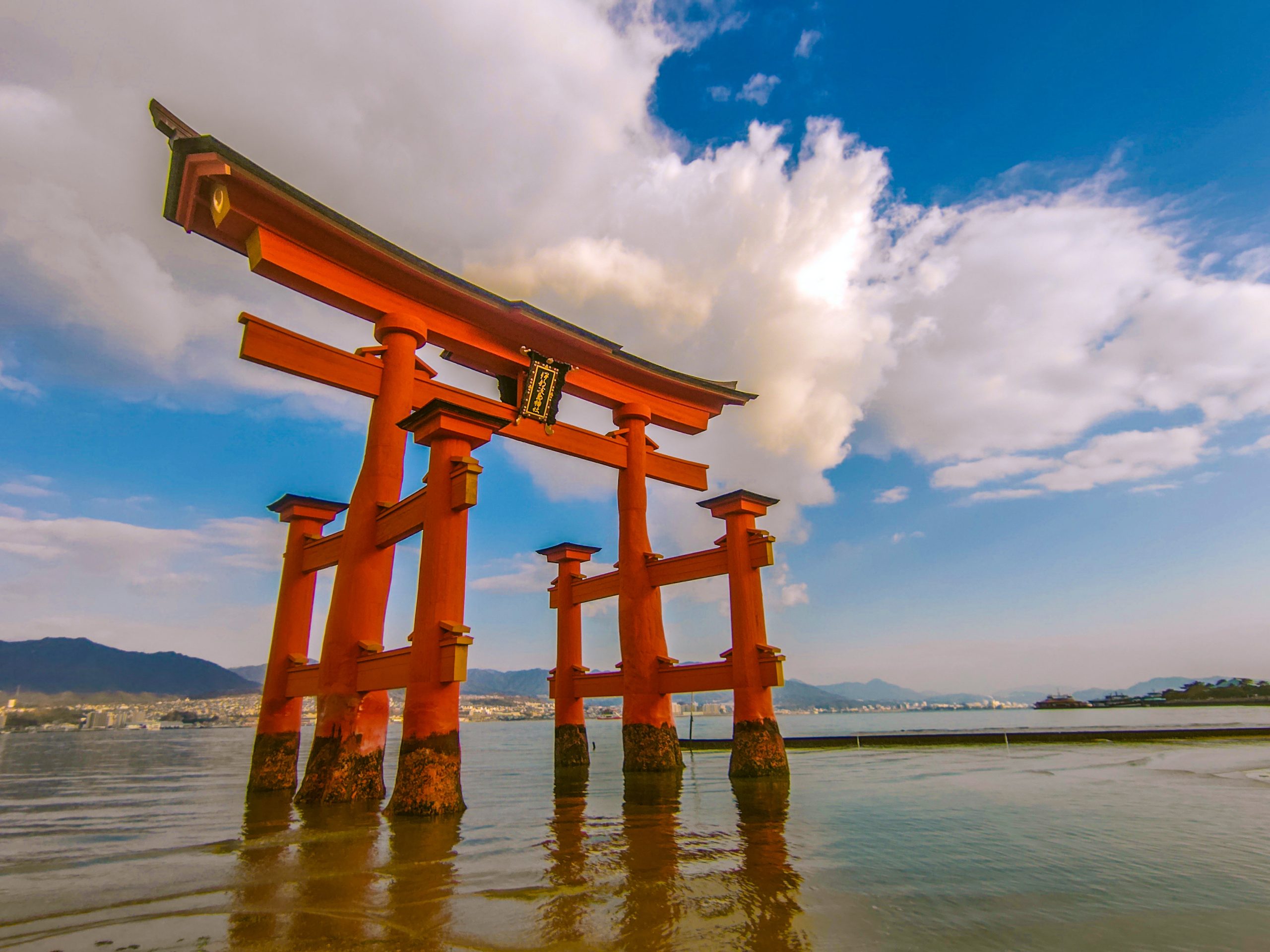 厳島神社の大鳥居