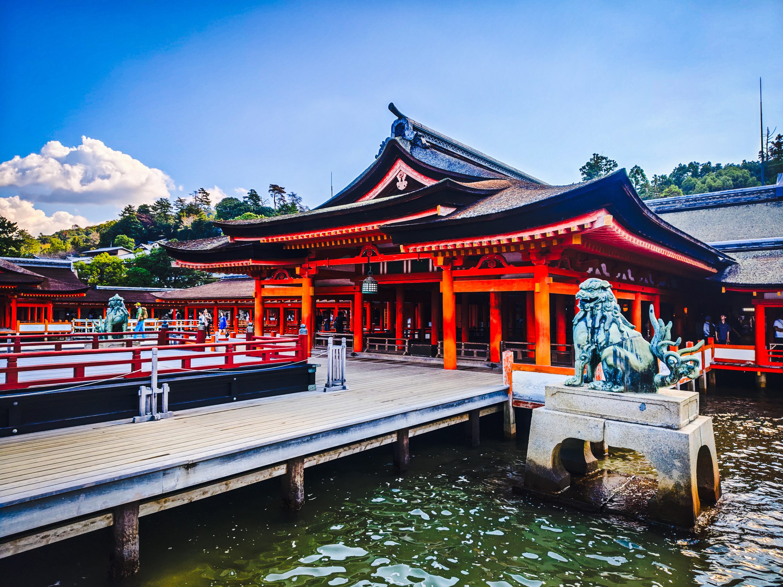 厳島神社の社殿