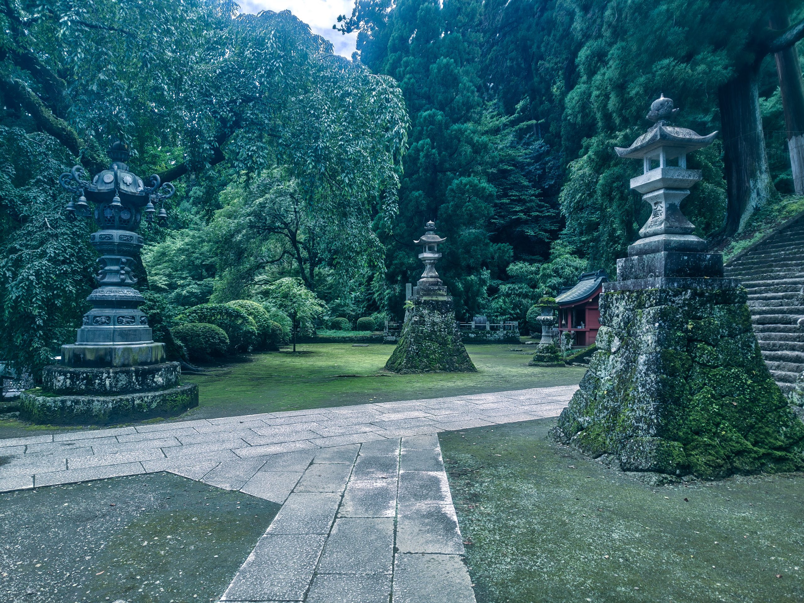 妙義神社の境内