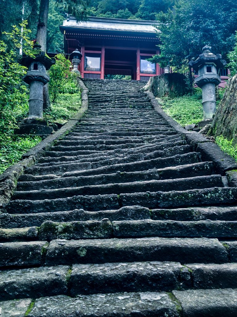 妙義神社の石段は江戸時代の雰囲気そのまま